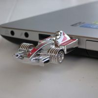 Exclusive clé USB <br />en forme de voiture de Formule 1